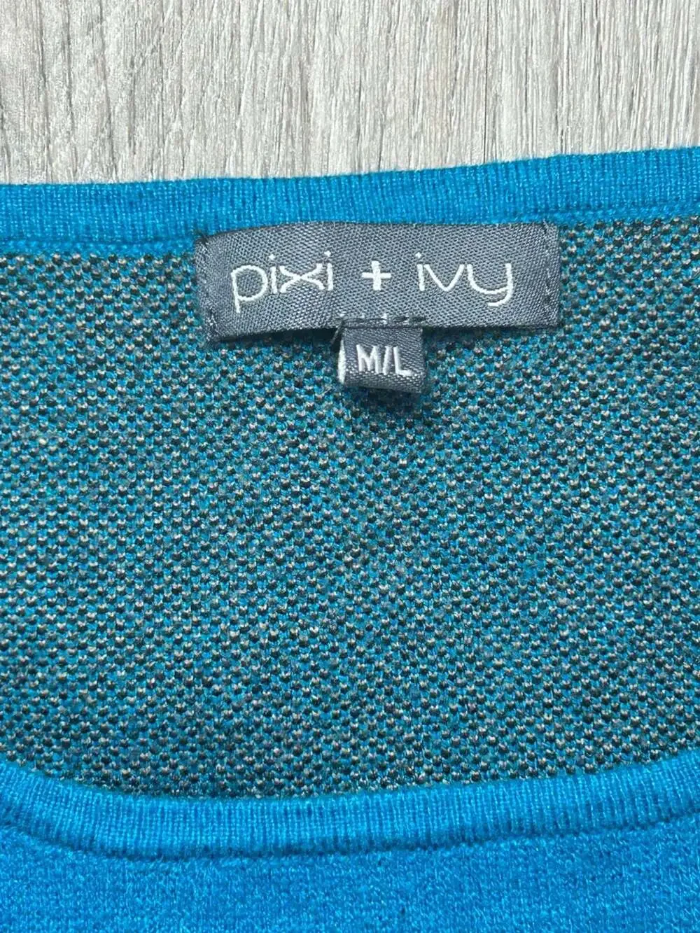Pixi + Ivy Women's Blue Tiger Print Oversized Knit Sweater